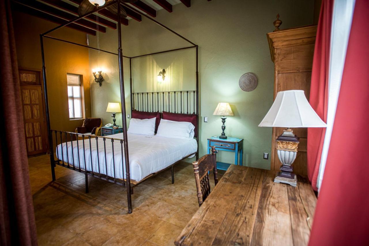 Casa De Aves 4*